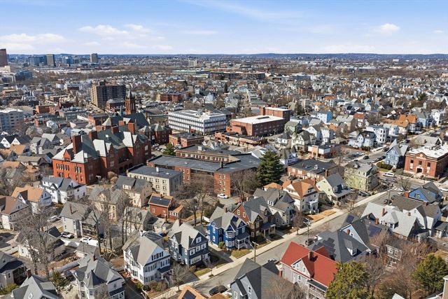 11 Hampshire St, Everett, MA 02149