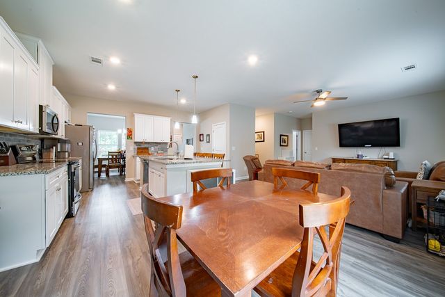 81 Wood Hill Drive, Smiths Station, AL 36877
