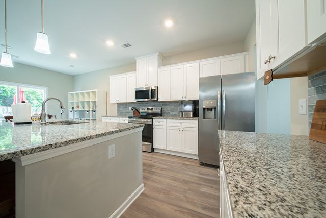 81 Wood Hill Drive, Smiths Station, AL 36877