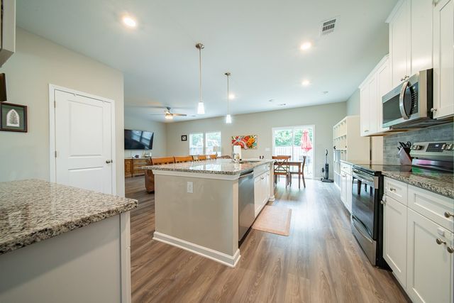 81 Wood Hill Drive, Smiths Station, AL 36877