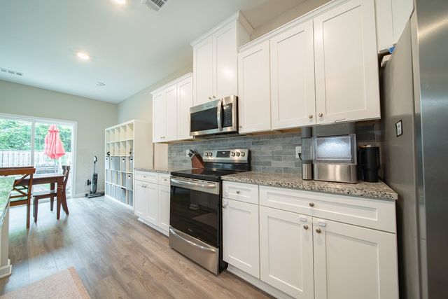81 Wood Hill Drive, Smiths Station, AL 36877