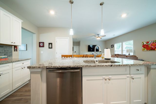 81 Wood Hill Drive, Smiths Station, AL 36877