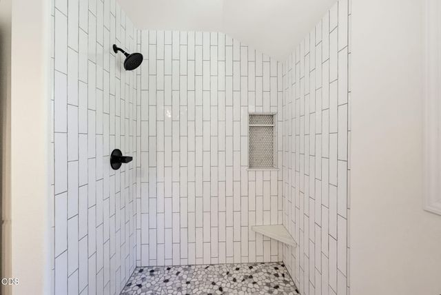 3806 Jumpoff Joe Creek Road, Grants Pass, OR 97526