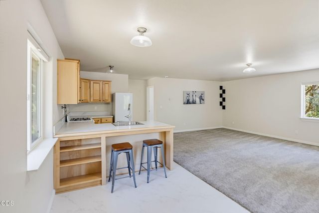 3806 Jumpoff Joe Creek Road, Grants Pass, OR 97526