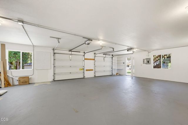 3806 Jumpoff Joe Creek Road, Grants Pass, OR 97526