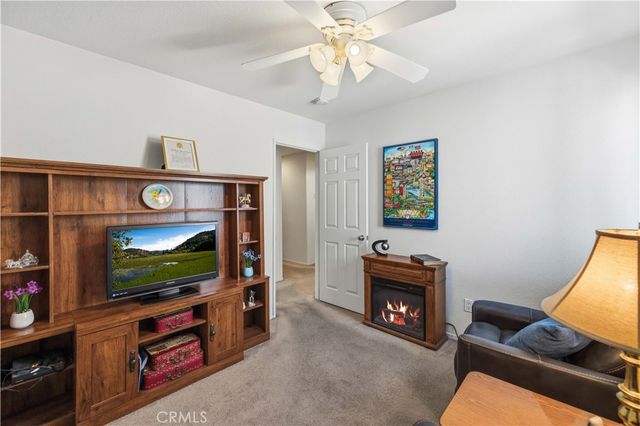 3124 E Newgrove, Lancaster, CA 93535