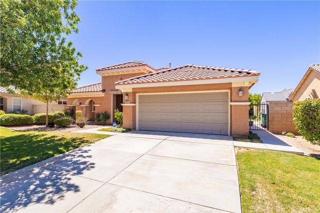 3124 E Newgrove, Lancaster, CA 93535