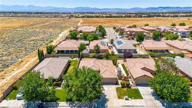 3124 E Newgrove, Lancaster, CA 93535