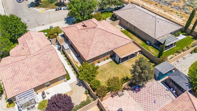 3124 E Newgrove, Lancaster, CA 93535