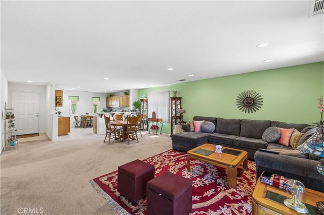 3124 E Newgrove, Lancaster, CA 93535