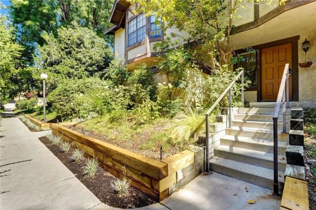 8241 Mason Avenue C, Winnetka, CA 91306
