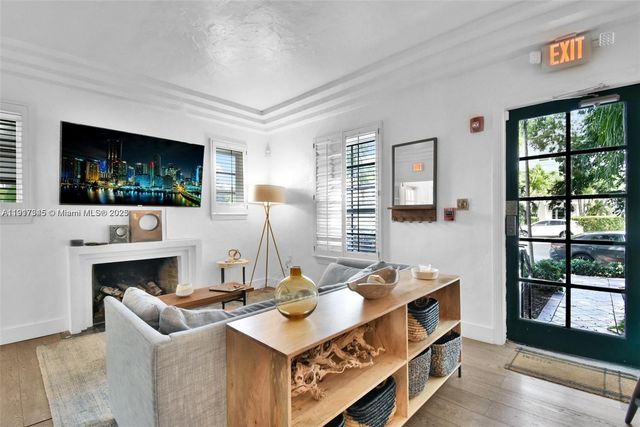 1018 Jefferson Ave, Miami Beach, FL 33139