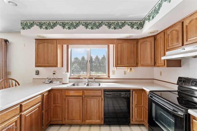 865 SW Lebanon Road, Dalton, OH 44618