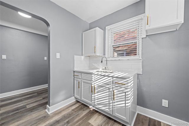 19210 Conley Street, Detroit, MI 48234