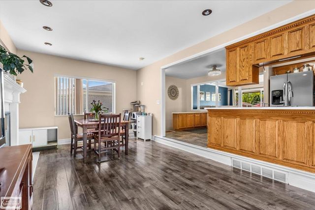 30232 Gloede Drive, Warren, MI 48088