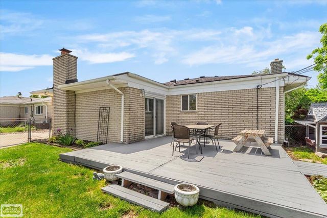 30232 Gloede Drive, Warren, MI 48088