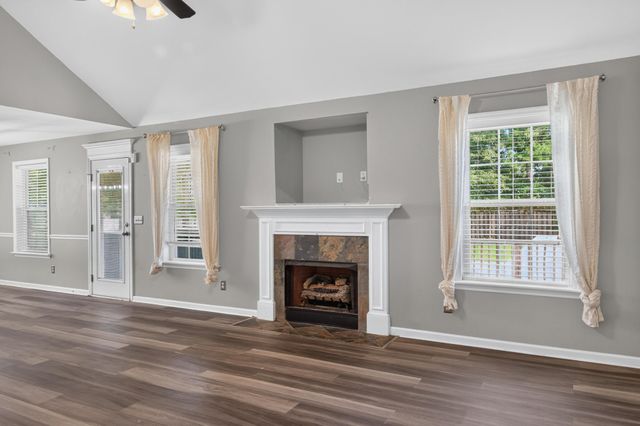 67 Gem Drive, Rossville, GA 30741