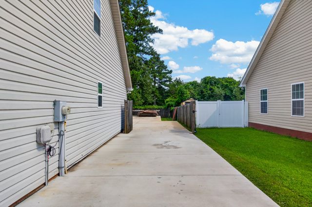 67 Gem Drive, Rossville, GA 30741