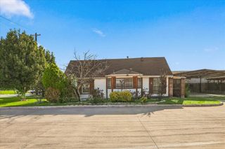 622 E Mckinney Street, Denton, TX 76209