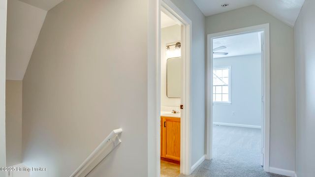 13005 Lavenia Ln, Louisville, KY 40272