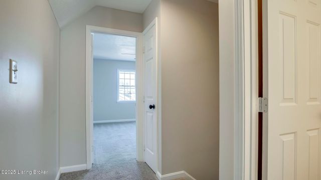 13005 Lavenia Ln, Louisville, KY 40272