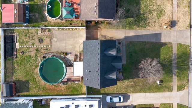 13005 Lavenia Ln, Louisville, KY 40272