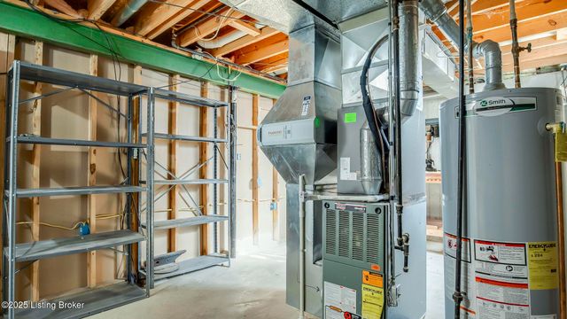 13005 Lavenia Ln, Louisville, KY 40272