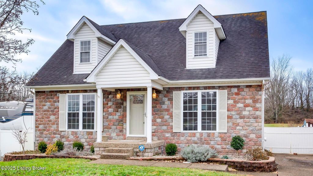 13005 Lavenia Ln, Louisville, KY 40272