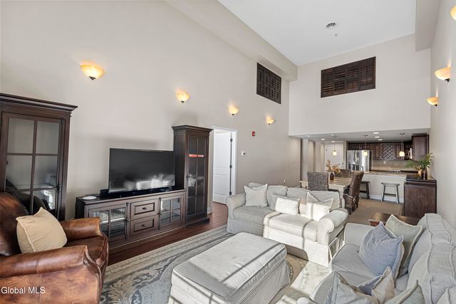 5 Spring Street APT 404, Saratoga Springs, NY 12866