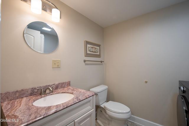 5 Spring Street APT 404, Saratoga Springs, NY 12866