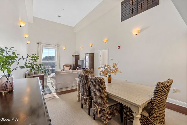 5 Spring Street APT 404, Saratoga Springs, NY 12866