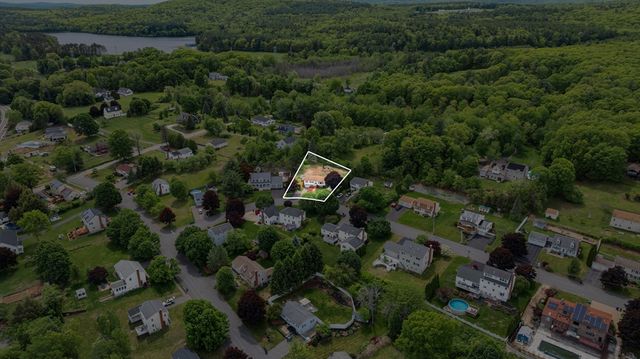 101 Long Hill Dr, Leominster, MA 01453