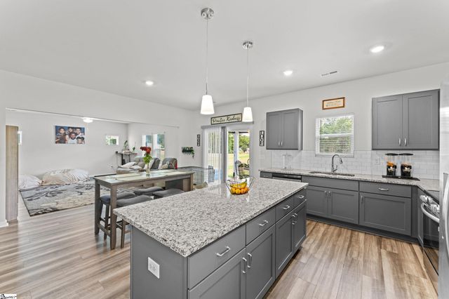7063 Fairview Falls Drive, Chesnee, SC 29323