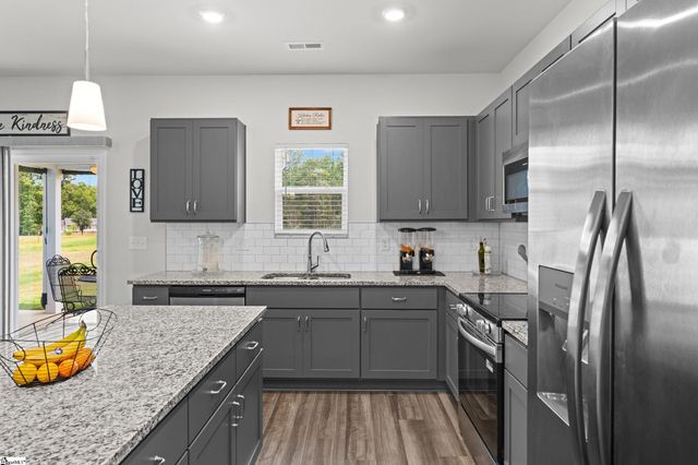 7063 Fairview Falls Drive, Chesnee, SC 29323