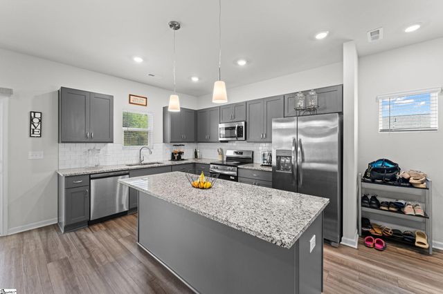 7063 Fairview Falls Drive, Chesnee, SC 29323