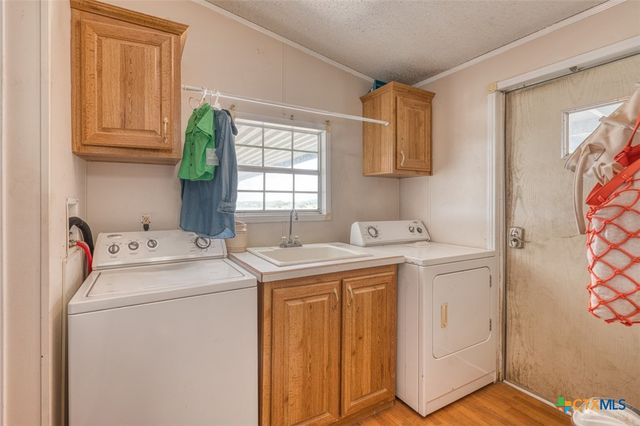 815 County Road 226, Florence, TX 76527