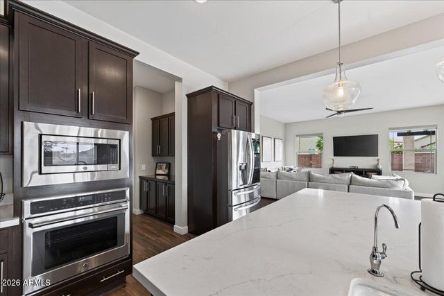 16303 N 2ND Avenue, Phoenix, AZ 85023