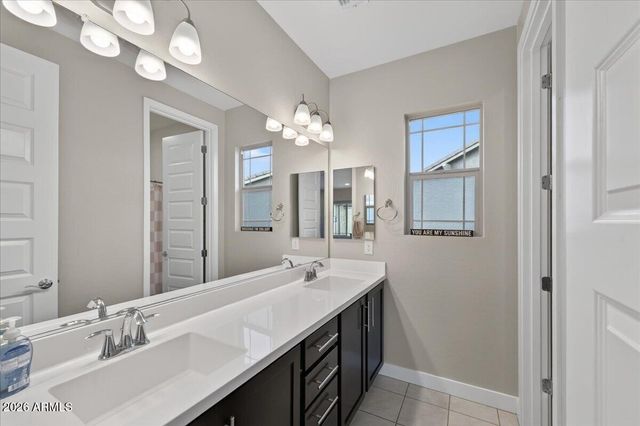 16303 N 2ND Avenue, Phoenix, AZ 85023
