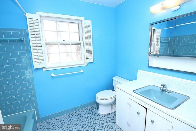 13404 DOWLAIS DR, Rockville, MD 20853