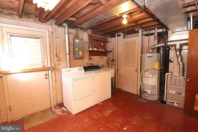 13404 DOWLAIS DR, Rockville, MD 20853