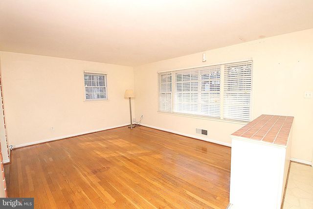 13404 DOWLAIS DR, Rockville, MD 20853