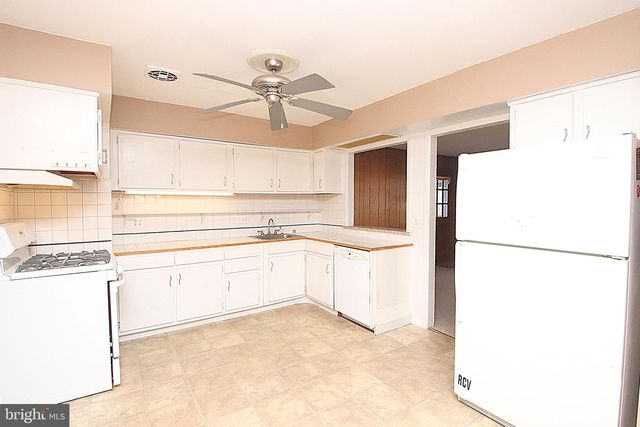 13404 DOWLAIS DR, Rockville, MD 20853