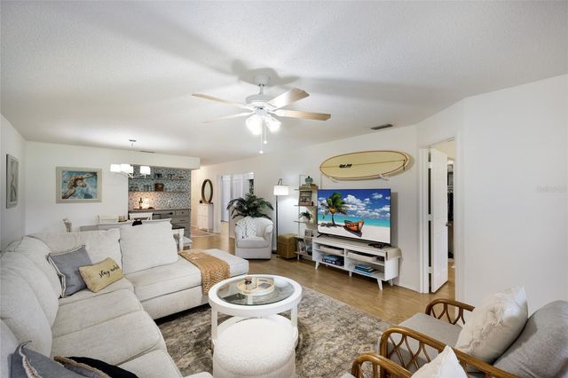 7133 28TH AVENUE W 7133, Bradenton, FL 34209