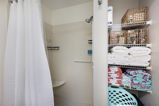 7133 28TH AVENUE W 7133, Bradenton, FL 34209