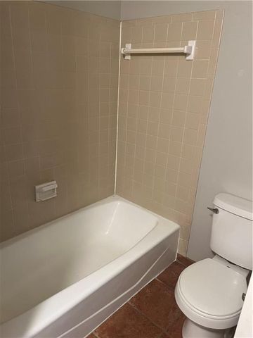 1111 SE 2nd Court, Lee's Summit, MO 64063