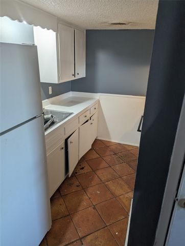 1221 MINERAL WELL Highway, Weatherford, TX 76086