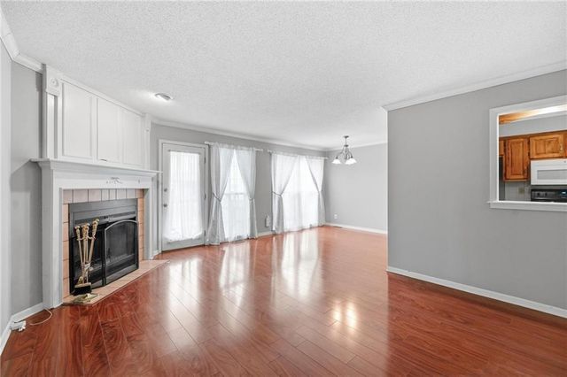 7460 Nall Avenue, Prairie Village, KS 66208