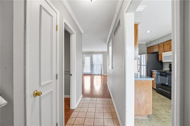 7460 Nall Avenue, Prairie Village, KS 66208
