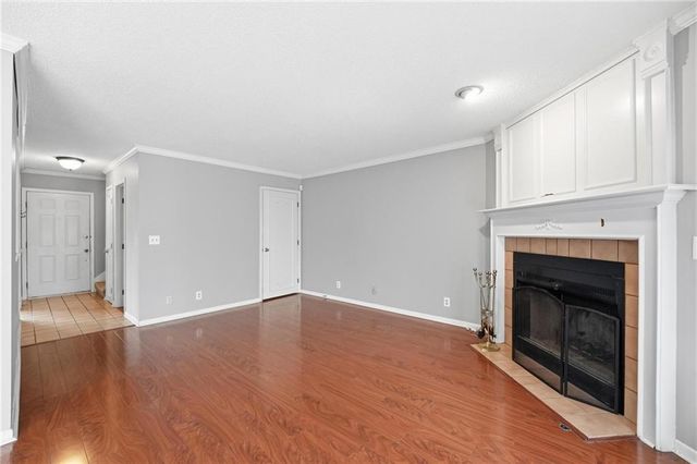 7460 Nall Avenue, Prairie Village, KS 66208