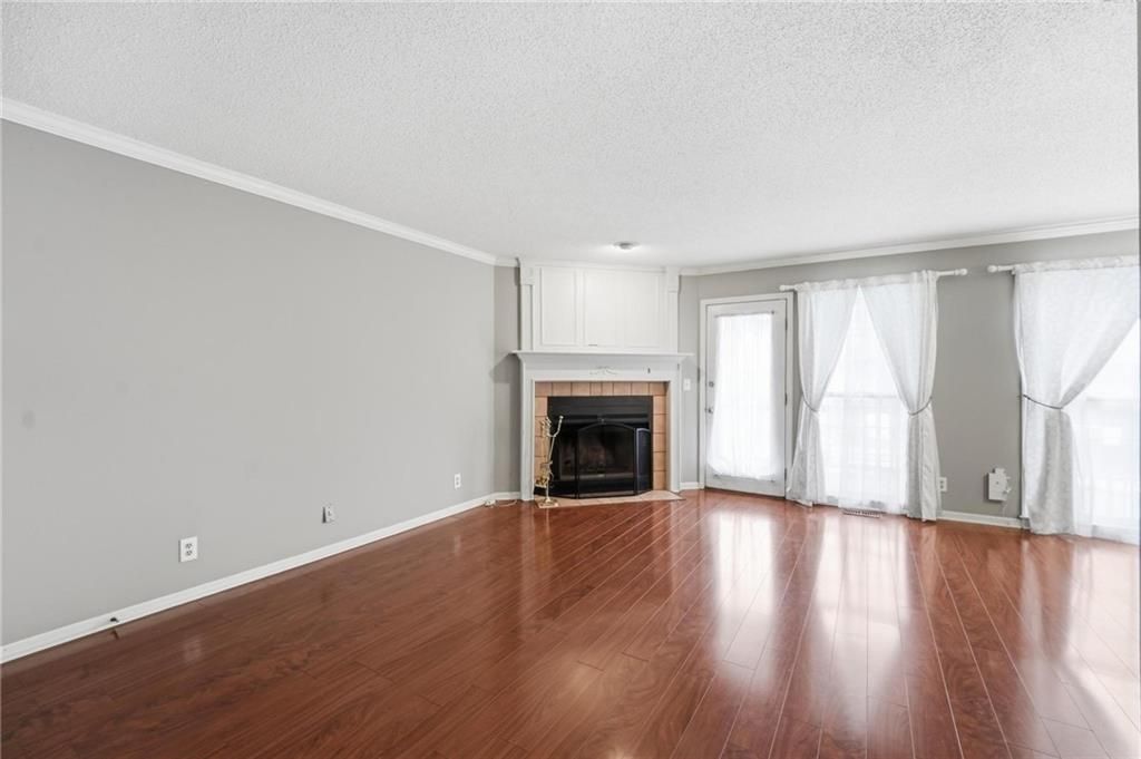 7460 Nall Avenue, Prairie Village, KS 66208